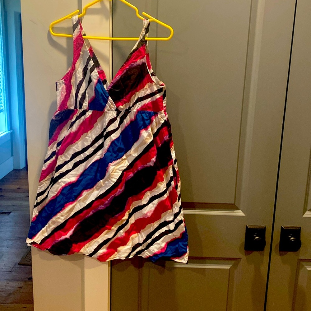 Old navy sundress.  Pink, tan, black, purple.  Has pockets!